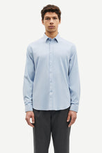 Laden Sie das Bild in den Galerie-Viewer, Samsøe Samsøe - Saliam NX Shirt 10504 - Subdued Blue Hemden Samsøe Samsøe