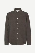 Laden Sie das Bild in den Galerie-Viewer, Samsøe Samsøe - Liam NX Shirt 14039 - Major Brown Mel. Hemden Samsøe Samsøe