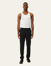 Laden Sie das Bild in den Galerie-Viewer, Les Deux - Como Reg Suit Pants - Black Hosen Les Deux