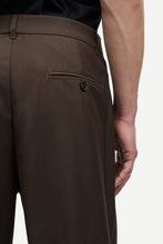 Laden Sie das Bild in den Galerie-Viewer, Samsøe Samsøe - Sanoah Trousers 15350 - Turkish Coffee Hosen Samsøe Samsøe