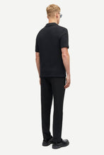 Laden Sie das Bild in den Galerie-Viewer, Samsøe Samsøe - Sakvistbro Shirt 15510 - Black T-Shirts Samsøe Samsøe