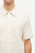 Laden Sie das Bild in den Galerie-Viewer, Samsøe Samsøe - Sakvistbro Shirt 15510 - Clear Cream Hemden Samsøe Samsøe