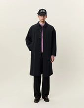 Laden Sie das Bild in den Galerie-Viewer, Les Deux - Shiny Coat - Black Jacken Les Deux