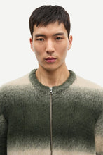 Laden Sie das Bild in den Galerie-Viewer, Samsøe Samsøe - Safabio Cardigan - Ombre Gray St. Sweatshirts Samsøe Samsøe