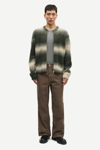 Laden Sie das Bild in den Galerie-Viewer, Samsøe Samsøe - Safabio Cardigan - Ombre Gray St. Sweatshirts Samsøe Samsøe