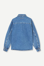 Laden Sie das Bild in den Galerie-Viewer, Samsøe Samsøe - SADAMON B SHIRT - Retro wash denim