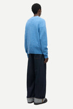 Laden Sie das Bild in den Galerie-Viewer, Samsøe Samsøe - SANATE SWEATER - Cyaneus Blau Pullover Samsøe Samsøe