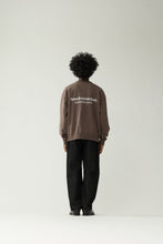 Laden Sie das Bild in den Galerie-Viewer, New Amsterdam - LOGO CREWNECK - FALCON (brown) Sweatshirts New Amsterdam