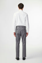 Laden Sie das Bild in den Galerie-Viewer, NN07 - Bill Tapered Hose - Dunkelgrau Hosen NN07