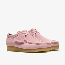 Laden Sie das Bild in den Galerie-Viewer, Clarks - Wallabee - Hellrosa Wildleder Schuhe Clarks