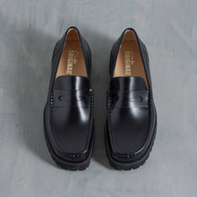 Laden Sie das Bild in den Galerie-Viewer, Clarks - Yukoner Penny - Black Leather