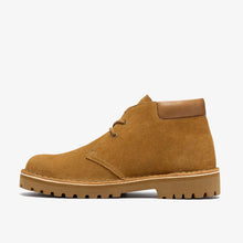 Laden Sie das Bild in den Galerie-Viewer, Clarks - DSRT 2456 Rock - Hellbraunes Wildleder Schuhe Clarks