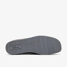 Laden Sie das Bild in den Galerie-Viewer, Clarks - Wallabee Lite - Graues Veloursleder Schuhe Clarks