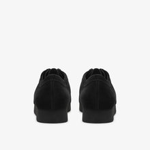 Laden Sie das Bild in den Galerie-Viewer, Clarks - Wallabee Lite - Schwarz/Schwarzes Wildleder