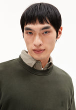 Laden Sie das Bild in den Galerie-Viewer, Armedangels - Baaro Fleece Sweatshirt - Forest Pine Pullover Armedangels