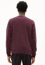 Laden Sie das Bild in den Galerie-Viewer, Armedangels - Baaro Fleece Sweatshirt - Dark Cranberry Pullover Armedangels