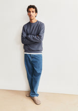 Laden Sie das Bild in den Galerie-Viewer, Armedangels - Baaro Fleece Sweatshirt - Moonshadow