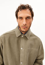 Laden Sie das Bild in den Galerie-Viewer, Armedangels - RELAXED CORD JACKE - light sage