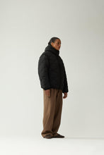 Laden Sie das Bild in den Galerie-Viewer, New Amsterdam - New Amsterdam, Detachable Jacket AW26, Black
