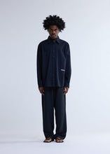 Laden Sie das Bild in den Galerie-Viewer, New Amsterdam - BEACH SHIRT BLACK Hemden New Amsterdam