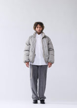 Laden Sie das Bild in den Galerie-Viewer, New Amsterdam - Reversible Safety Jacket - Silver Rand Jacken New Amsterdam