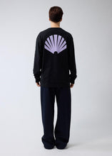 Laden Sie das Bild in den Galerie-Viewer, New Amsterdam - Logo Longsleeve - Black/Purple Longsleeves New Amsterdam