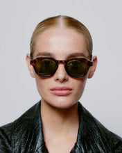 Laden Sie das Bild in den Galerie-Viewer, A. Kjærbede - Zan Sunglasses - Havana Accessoires A. Kjærbede