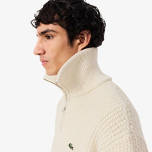 Laden Sie das Bild in den Galerie-Viewer, Lacoste - Half Zip High Neck Sweater - Creme Pullover Lacoste
