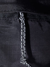 Laden Sie das Bild in den Galerie-Viewer, Aevor - Hip Bag Ease - Ripstop Black Accessoires Aevor