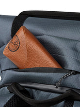 Laden Sie das Bild in den Galerie-Viewer, Aevor - Trip Pack - Proof Petrol Accessoires Aevor