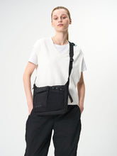 Laden Sie das Bild in den Galerie-Viewer, Aevor - Utility Sacoche - Black Accessoires Aevor