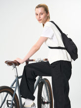 Laden Sie das Bild in den Galerie-Viewer, Aevor - Utility Sacoche - Black Accessoires Aevor