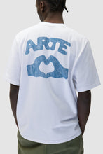 Laden Sie das Bild in den Galerie-Viewer, Arte Antwerp - Diels Scribble T-Shirt - White T-Shirts Arte Antwerp