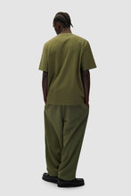 Laden Sie das Bild in den Galerie-Viewer, Arte Antwerp - Heart T-Shirt - Green T-Shirts Arte Antwerp