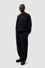 Laden Sie das Bild in den Galerie-Viewer, Arte Antwerp - Heart Crewneck Sweater - Black Pullover Arte Antwerp