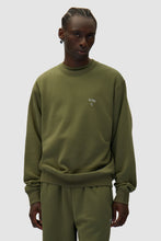Laden Sie das Bild in den Galerie-Viewer, Arte Antwerp - Heart Crewneck Sweater - Green Pullover Arte Antwerp