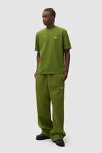 Laden Sie das Bild in den Galerie-Viewer, Arte Antwerp - Cor T-Shirt - green T-Shirts Arte Antwerp
