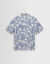 Laden Sie das Bild in den Galerie-Viewer, Wax London - Didcot - Ecru And Blue Geometric Embroidered Short-Sleeve Shirt Hemden Wax London
