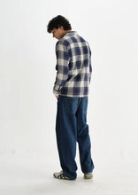 Laden Sie das Bild in den Galerie-Viewer, Wax London - Whiting Overshirt - Navy Marine Beatnik Hemden Wax London