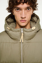 Laden Sie das Bild in den Galerie-Viewer, Elvine - Bjarne Jacket - Light Olive Jacken Elvine
