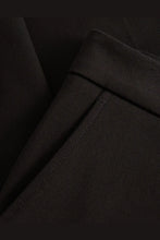 Laden Sie das Bild in den Galerie-Viewer, Les Deux - Como Reg Suit Pants - Black Hosen Les Deux