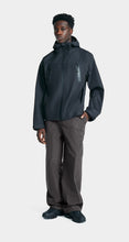 Laden Sie das Bild in den Galerie-Viewer, Daily Paper - Kunle Rain Jacket - Black Jacken Daily Paper