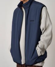 Laden Sie das Bild in den Galerie-Viewer, Gramicci - Gramicci Fleece Vest - Navy Jacken Gramicci