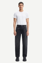 Laden Sie das Bild in den Galerie-Viewer, Samsøe Samsøe - Eddie jeans 14605 - Black Blizzard Hosen Samsøe Samsøe