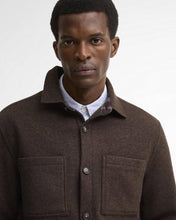 Laden Sie das Bild in den Galerie-Viewer, Barbour Marltown Tailored Overshirt - Dark Oak Hemden Barbour
