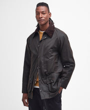 Laden Sie das Bild in den Galerie-Viewer, Barbour - Wachsjacke Classic Beaufort - Olive Jacken Barbour