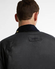 Laden Sie das Bild in den Galerie-Viewer, Barbour - Icons Transport - Navy Jacken Barbour