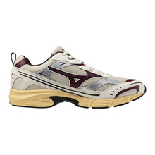 Laden Sie das Bild in den Galerie-Viewer, Mizuno - MXR - Summer Sand/Fig/Pristine Schuhe Mizuno