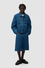 Laden Sie das Bild in den Galerie-Viewer, Arte Antwerp - Round pocket Denim Shorts Hosen Arte Antwerp
