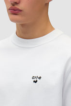 Laden Sie das Bild in den Galerie-Viewer, Arte Antwerp - Heart T-Shirt - white T-Shirts Arte Antwerp
